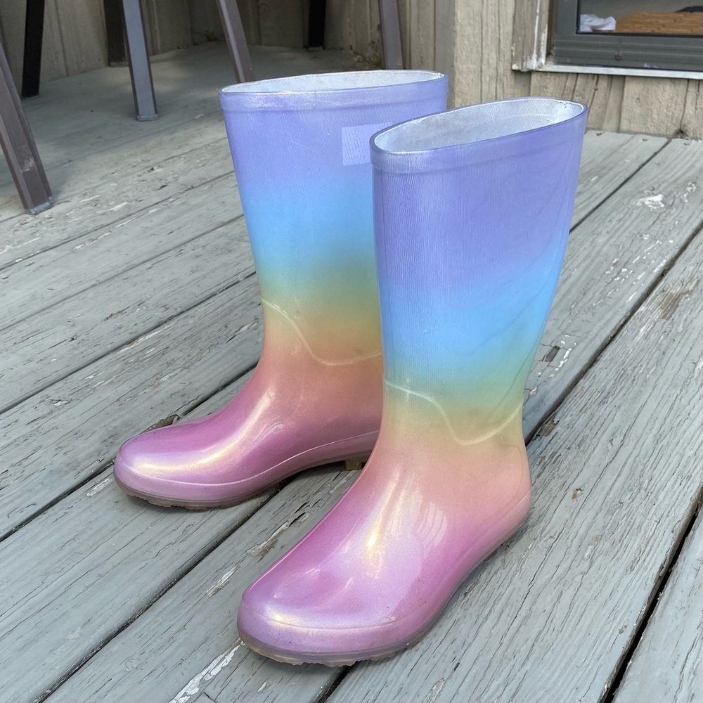 rain boots
